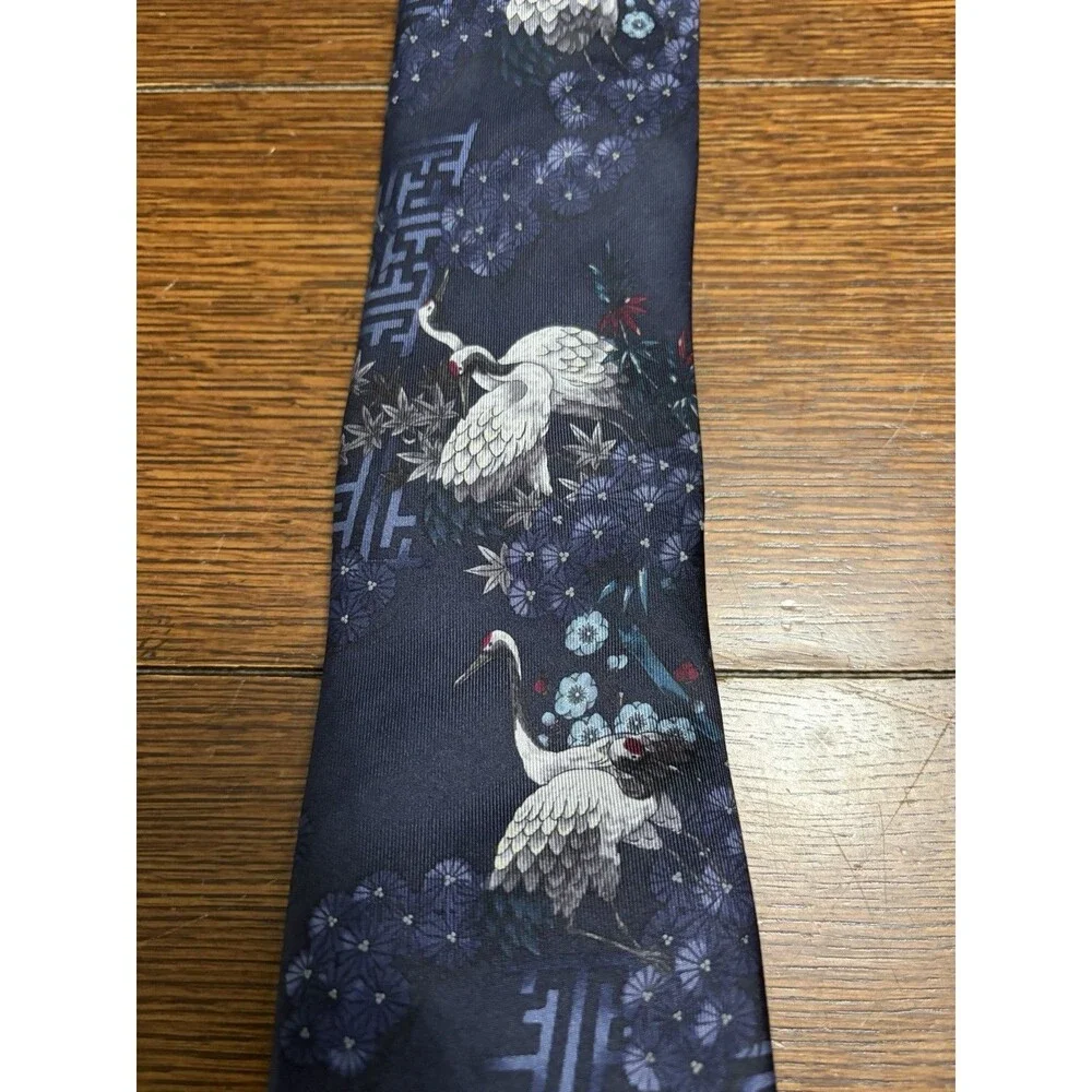 Brioni The Crane Print 100% Silk Navy Neck Tie hand made in Italy